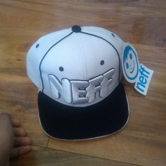 NEFF snapback cap black and white - Picture 3 of 4